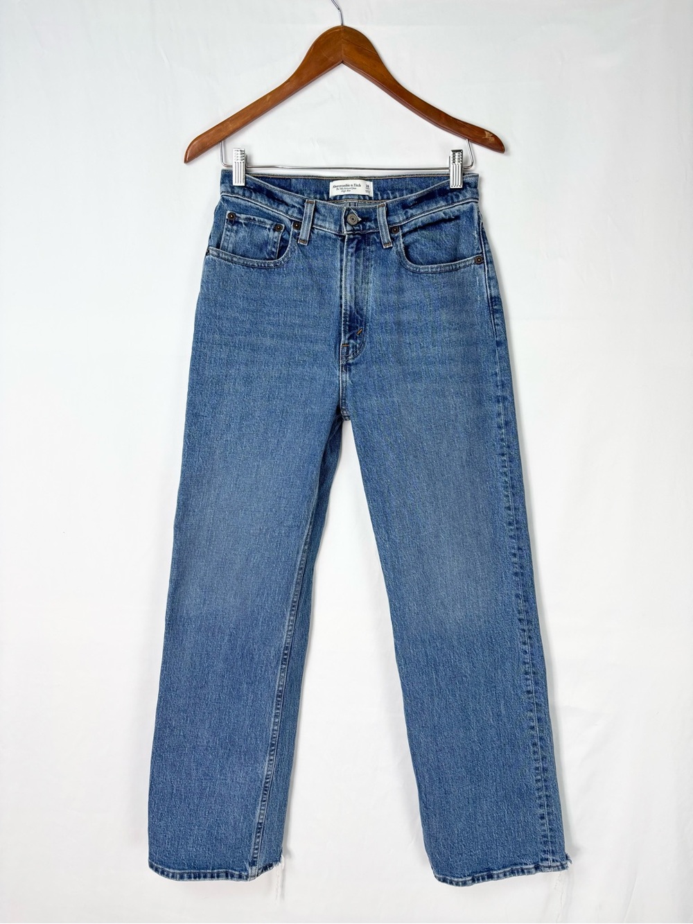 Abercrombie High Rise 90s Relaxed Jean Size 26 Short Denim Blue Distress